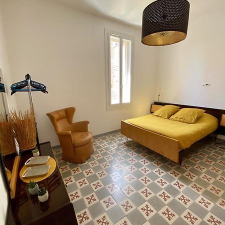פרפיניין Grand Appartement En Centre Ville Avec Terrasse מראה חיצוני תמונה