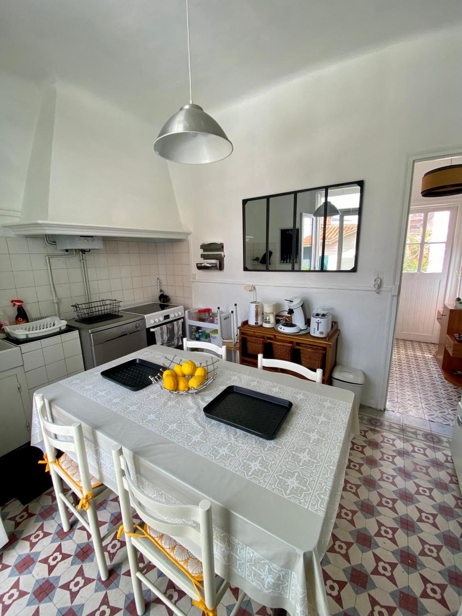 פרפיניין Grand Appartement En Centre Ville Avec Terrasse מראה חיצוני תמונה
