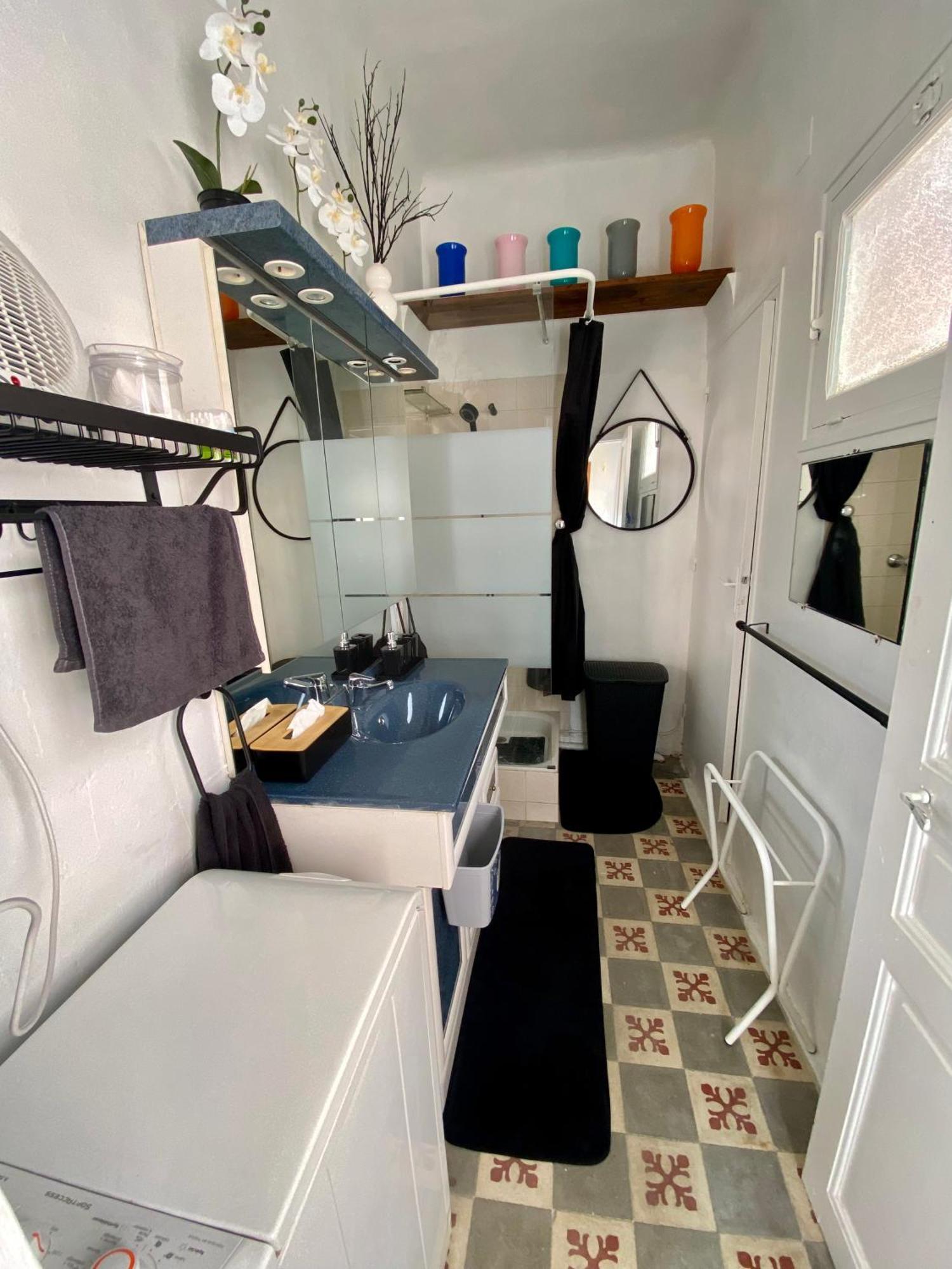 פרפיניין Grand Appartement En Centre Ville Avec Terrasse מראה חיצוני תמונה
